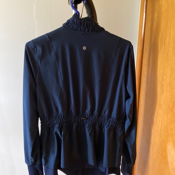 Lululemon jacket - Picture 3 of 3